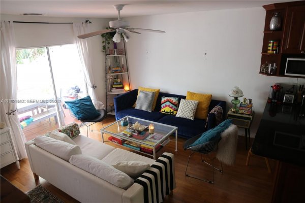 798 Crandon Blvd #13-C Key Biscayne, FL 33149