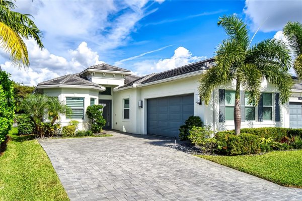 7969 Wildflower Shores Dr Delray Beach, FL 33446