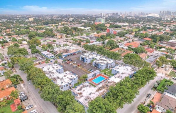 3001 SW 2nd St #115C Miami, FL 33135