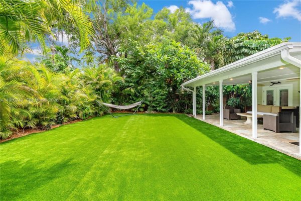 2920 SW 30th Ct Coconut Grove, FL 33133