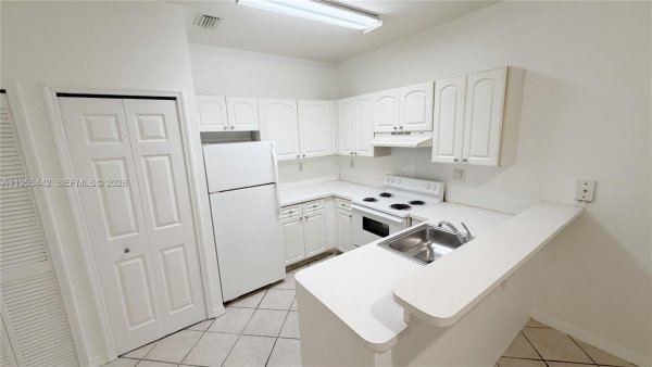 2734 Bird Ave #101 Miami, FL 33133