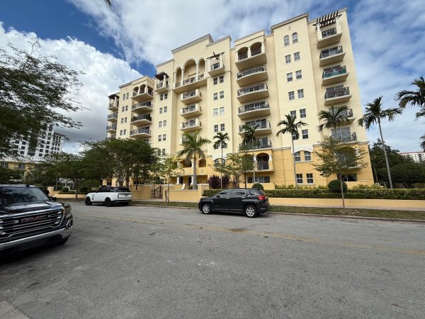 101 Sidonia Ave #301 Coral Gables, FL 33134
