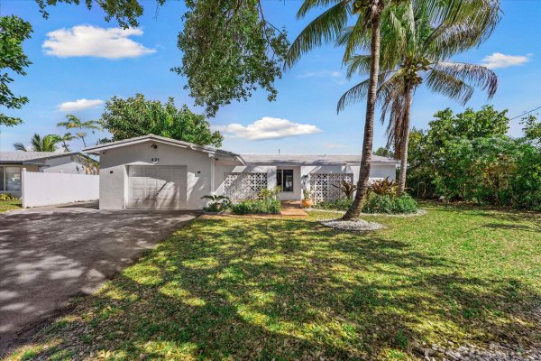 421 SW 18th Pompano Beach, FL 33060