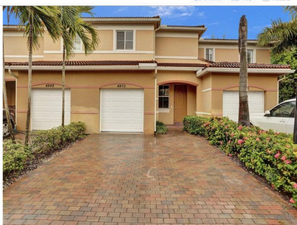 4972 SW 30th Ter Fort Lauderdale, FL 33312