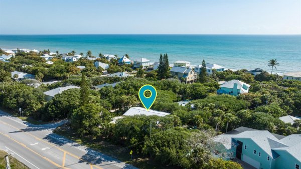 1881 E Pebble Path Vero Beach, FL 32963