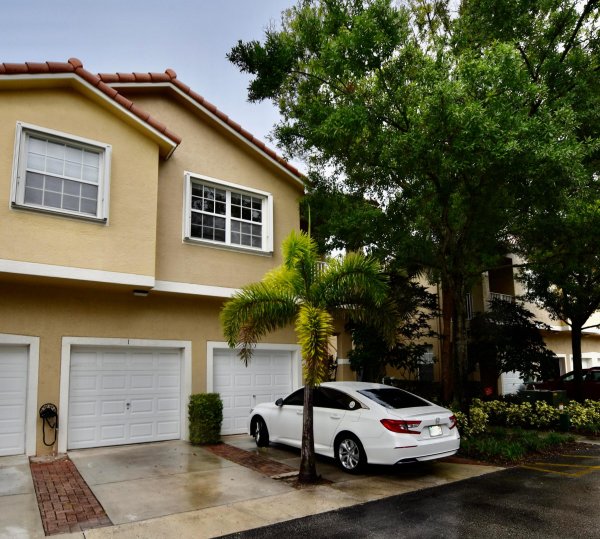 106 Lighthouse #J Tequesta, FL 33469