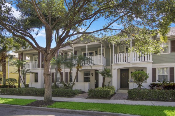 3057 E Community Dr Jupiter, FL 33458