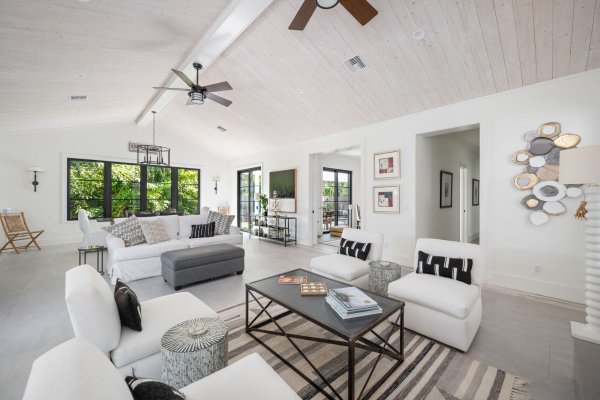 506 Conn Vero Beach, FL 32963
