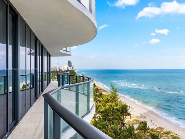 19575 Collins Ave #9 Sunny Isles Beach, FL 33160