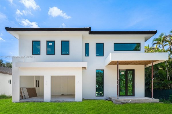 8620 SW 112th St Miami, FL 33156