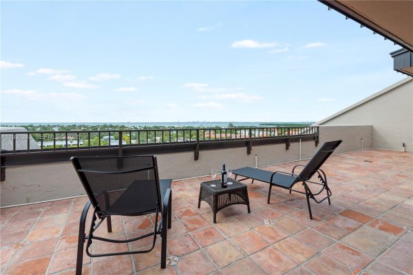 151 Crandon Blvd #841 Key Biscayne, FL 33149