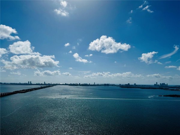 480 NE 31st St #3404 Miami, FL 33137