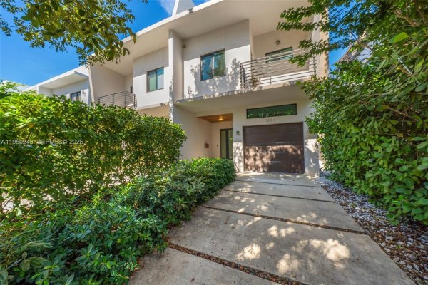 3061 SW 21st Ter #3061 Miami, FL 33145