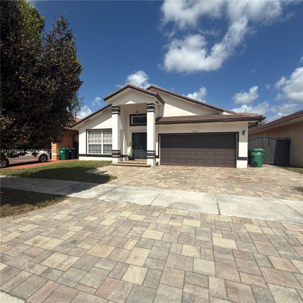 9023 NW 148th Ter Miami Lakes, FL 33018