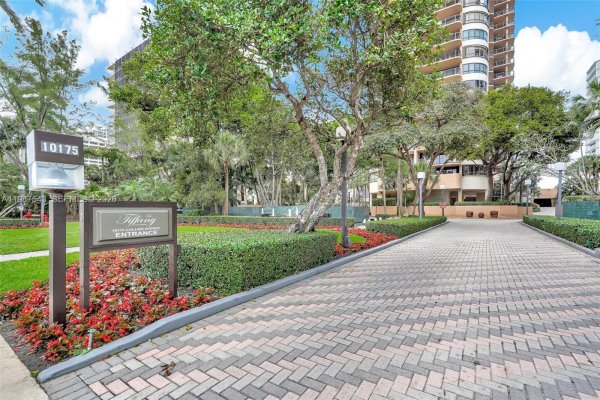 10175 Collins Ave #1207 Bal Harbour, FL 33154