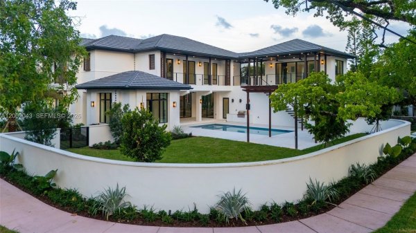 730 Zamora Ave Coral Gables, FL 33134