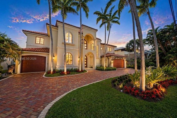 2430 Aqua Vis Blvd Fort Lauderdale, FL 33301