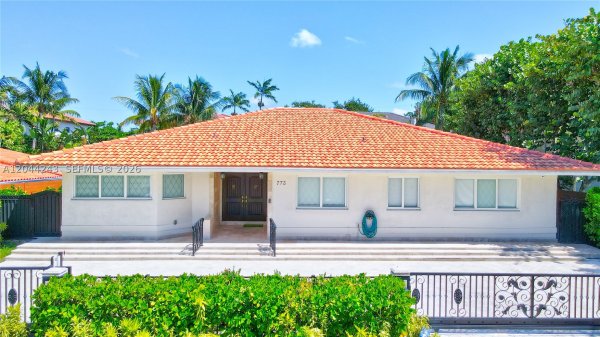 773 Woodcrest Rd Key Biscayne, FL 33149