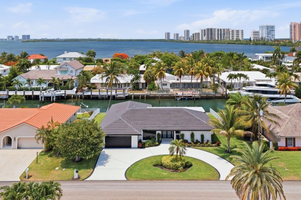 1170 Fairview Singer Island, FL 33404