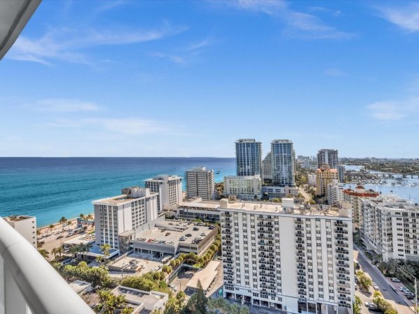 3101 Bayshore #2301 Fort Lauderdale, FL 33304