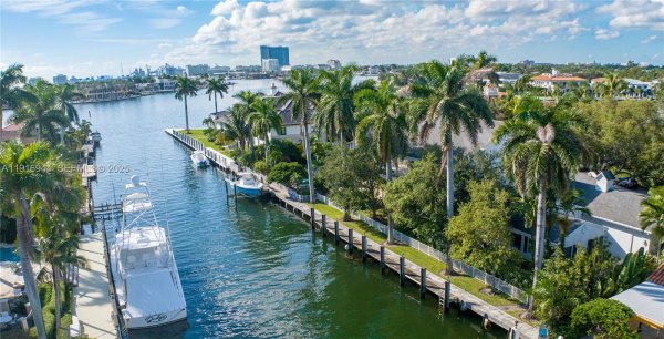 700 Coral Way Fort Lauderdale, FL 33301