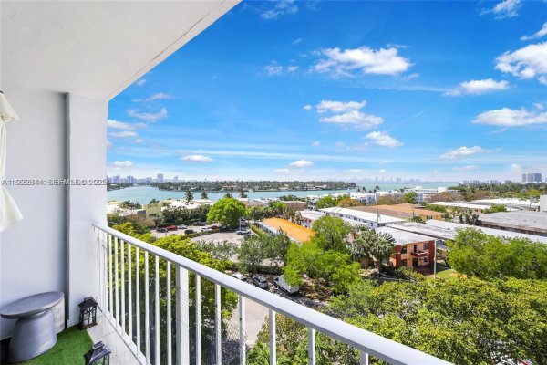 6900 Bay Dr #7A Miami Beach, FL 33141