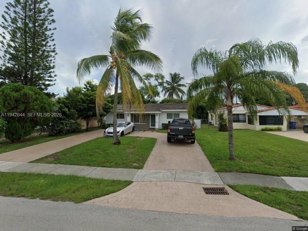 1540 NE 173rd St North Miami Beach, FL 33162