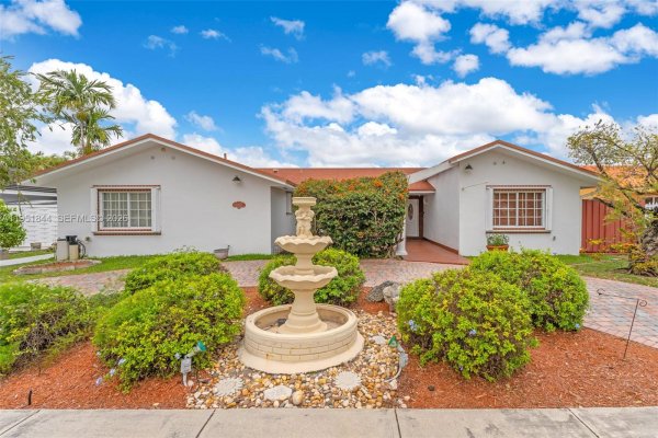 1232 SW 132nd Ct Miami, FL 33184