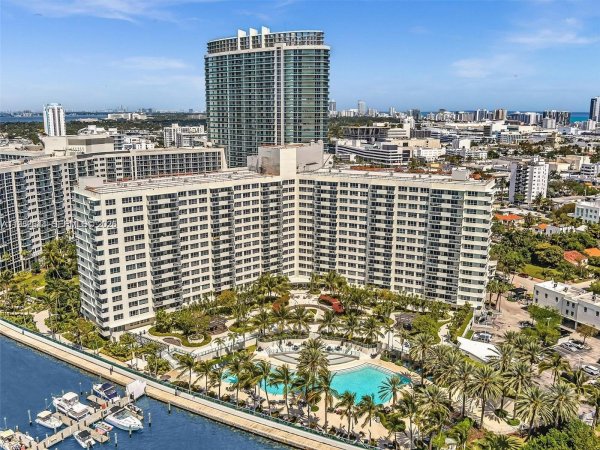 1500 Bay Rd #116S Miami Beach, FL 33139
