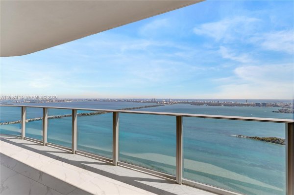 700 NE 24th St #5601 Miami, FL 33137