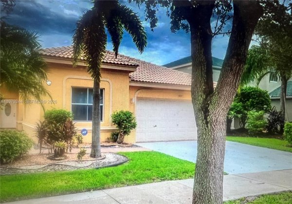 803 Vista Meadows Dr Weston, FL 33327