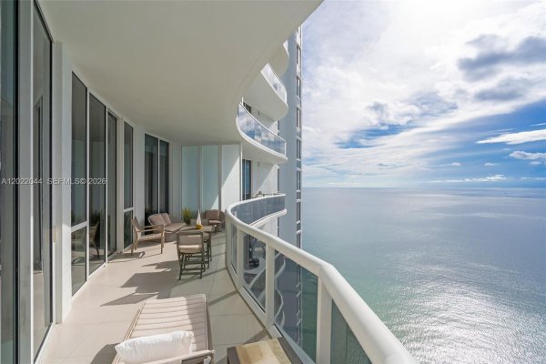 15811 Collins Ave #3407 Sunny Isles Beach, FL 33160