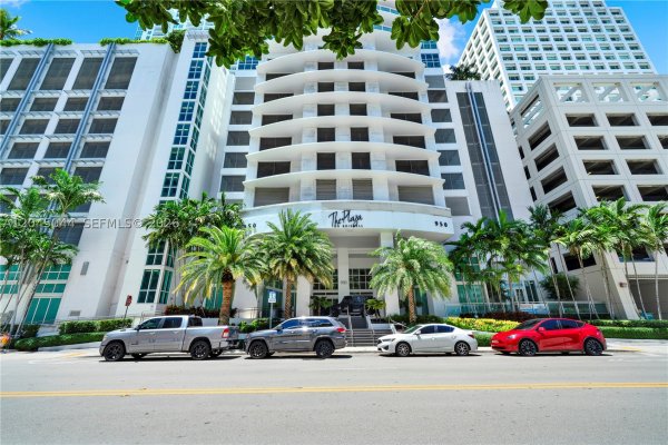 950 Brickell Bay Dr #802 Miami, FL 33131
