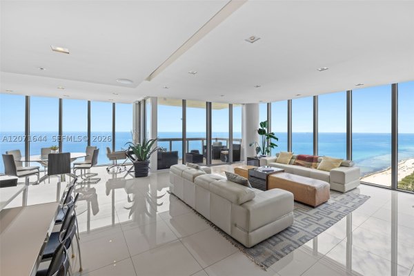 6899 Collins Ave #2708 Miami Beach, FL 33141