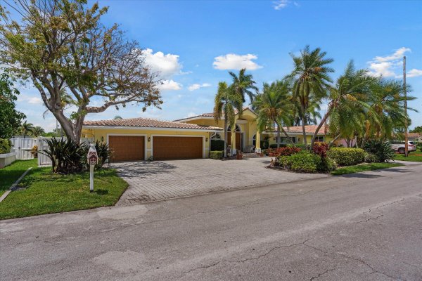 2141 NE 29th Lighthouse Point, FL 33064