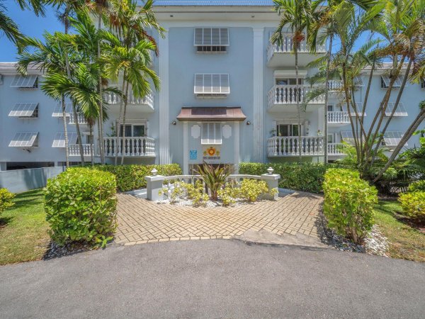 1150 Madruga #C302 Miami, FL 33146