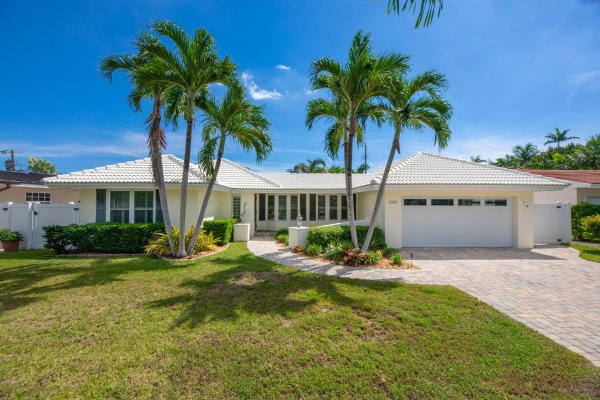 5810 NE 21st Ave Fort Lauderdale, FL 33308