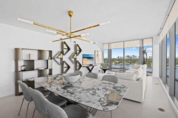 153 N Seabreeze Blvd #704 Fort Lauderdale, FL 33304