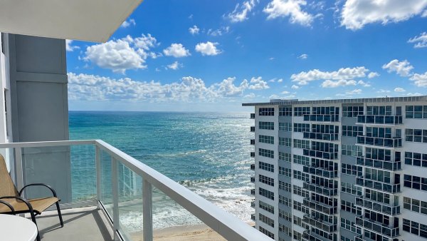 3750 Galt Ocean Dr #1705 Fort Lauderdale, FL 33308