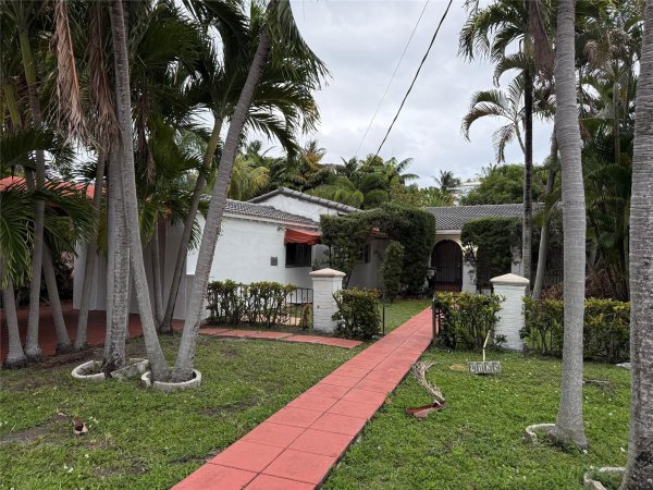 9125 Byron Surfside, FL 33154