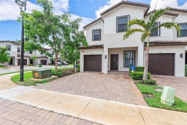 15987 SW 2nd #1 Pembroke Pines, FL 33027