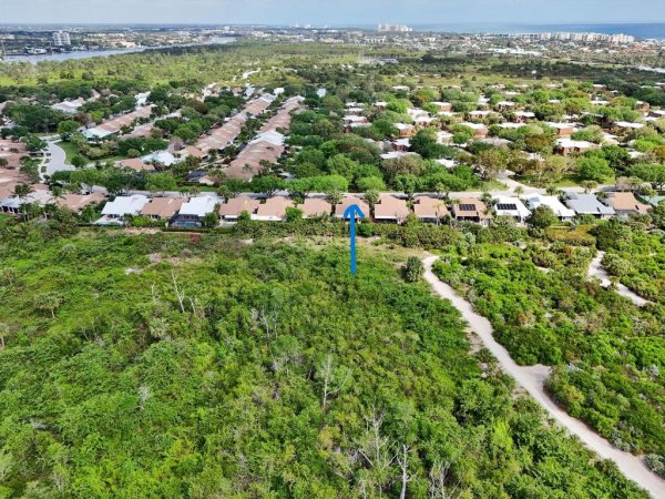 316 River Edge Jupiter, FL 33477