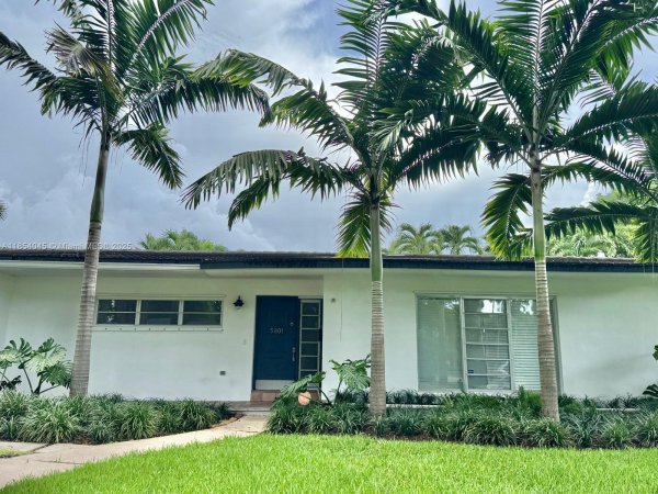 5801 SW 100th St #1 Pinecrest, FL 33156