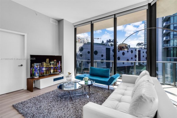 501 NE 31st St #306 Miami, FL 33137