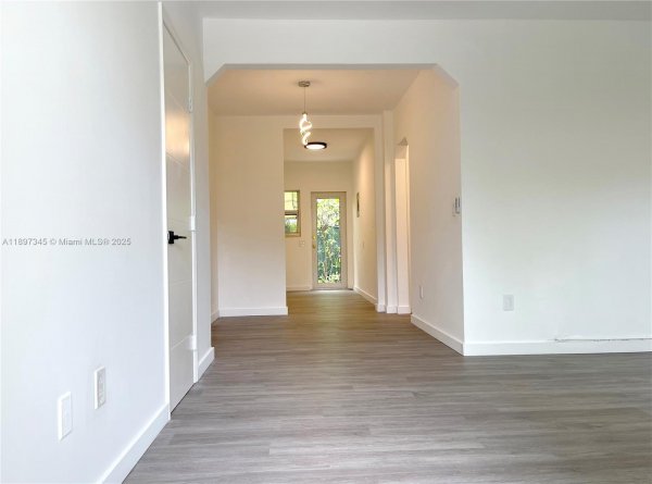 1544 Michigan Ave #2 Miami Beach, FL 33139