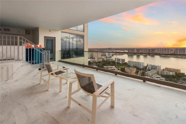 17901 Collins Ave #3406 Sunny Isles Beach, FL 33160
