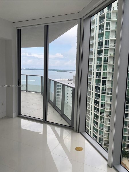 1300 Brickell Bay Dr #1903 Miami, FL 33131