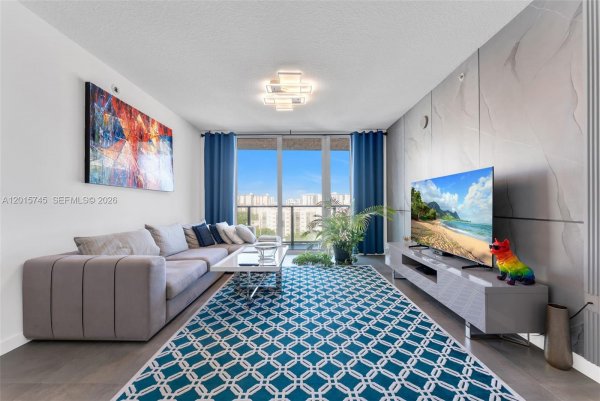300 Sunny Isles Blvd #4-905 Sunny Isles Beach, FL 33160