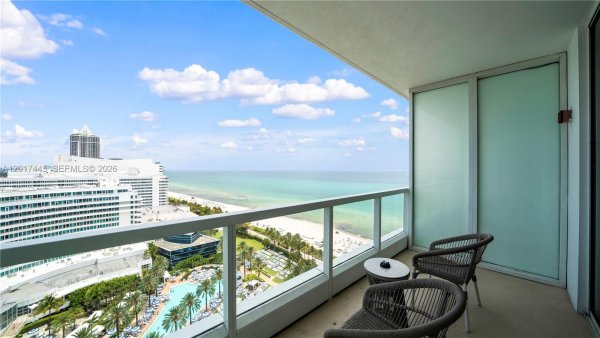 4391 Collins Ave #1903 Miami Beach, FL 33140