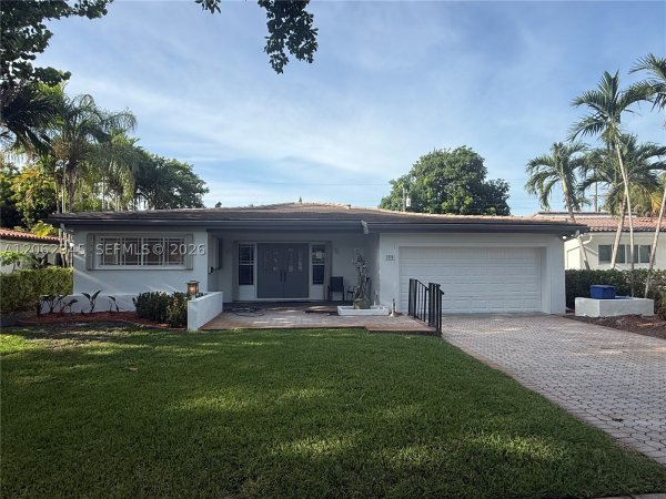 1532 Trillo Ave Coral Gables, FL 33146